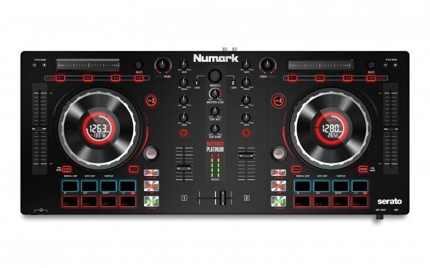 Numark Mixtrack Platinum 4デッキDJ Numark Mixtrack Platinum FX 4-Deck Advanced DJ Controller
